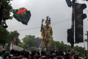 The Fall of Sheikh Hasina: Footage from the Streets of Bangladesh